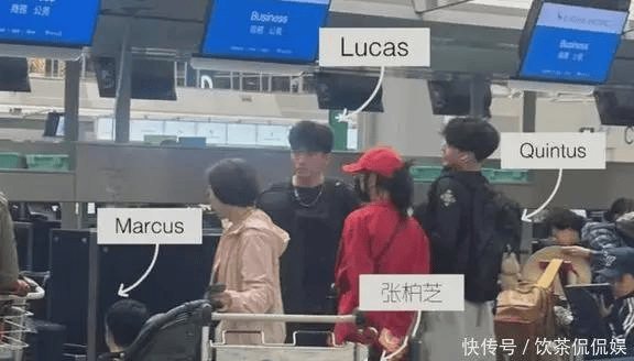原創張柏芝機場淚送兒子留學，二兒子成全場焦點！