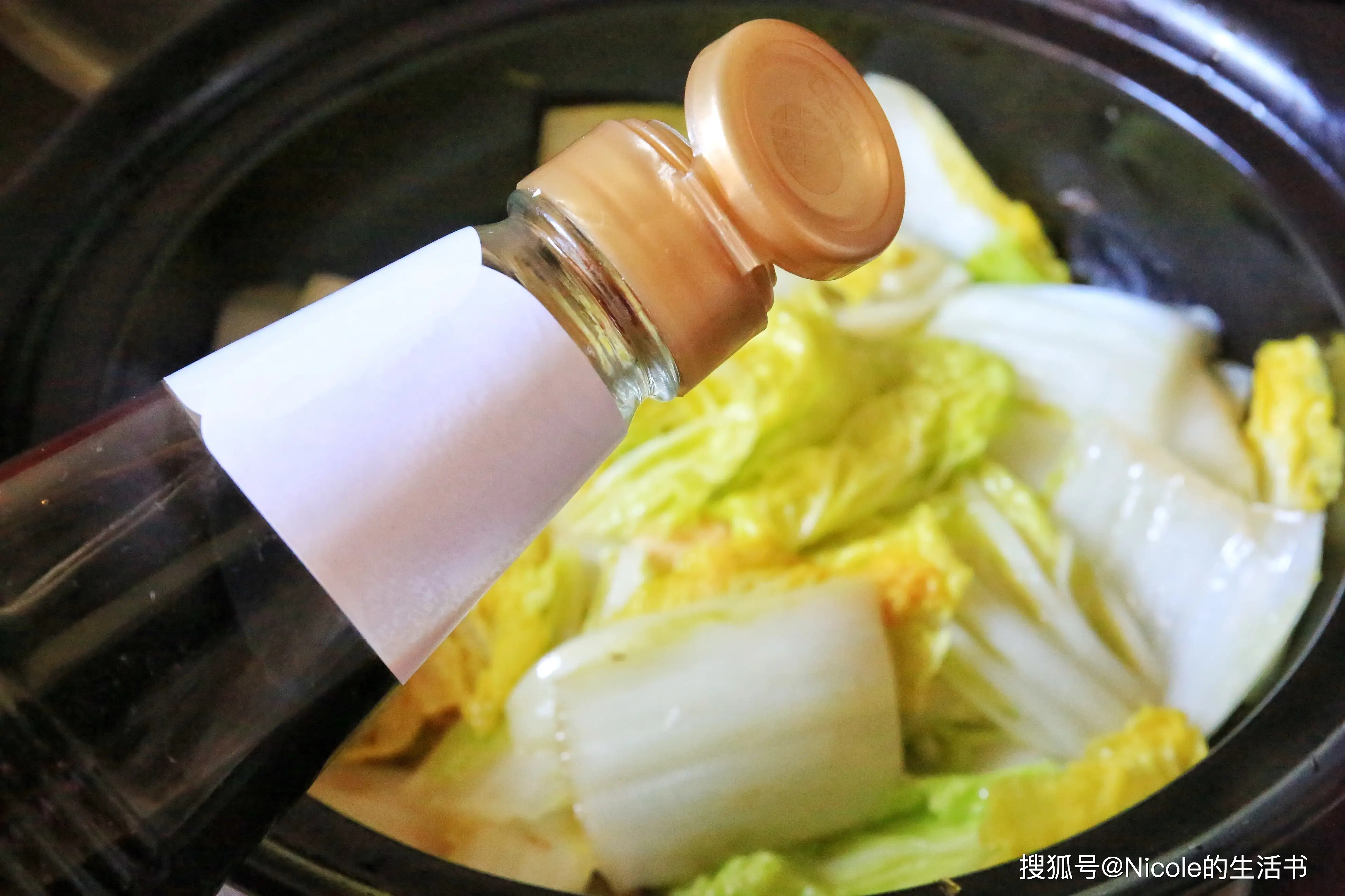 原創帶來無限暖意的秋冬美食：砂鍋白菜丸子煲