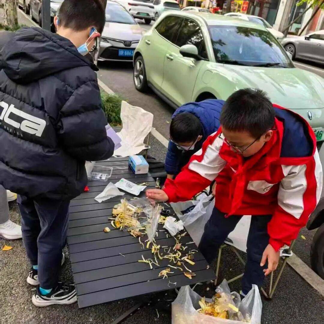 從“職業懵懂”到“商業實戰” 這所小學把職業體驗課程開進真實社會