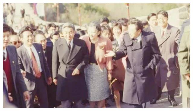 原創日本天皇首次訪華，要求撤下一道國宴名菜，中方：菜譜不變大膽吃