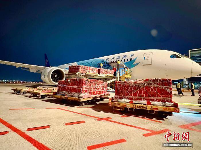 節前廣州生鮮進口持續升溫 航空物流護航“洋年貨”