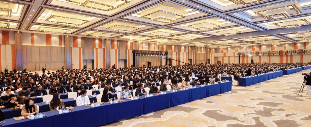 世友地板25週年盛典啟幕，釋出全健康白皮書引領行業升級