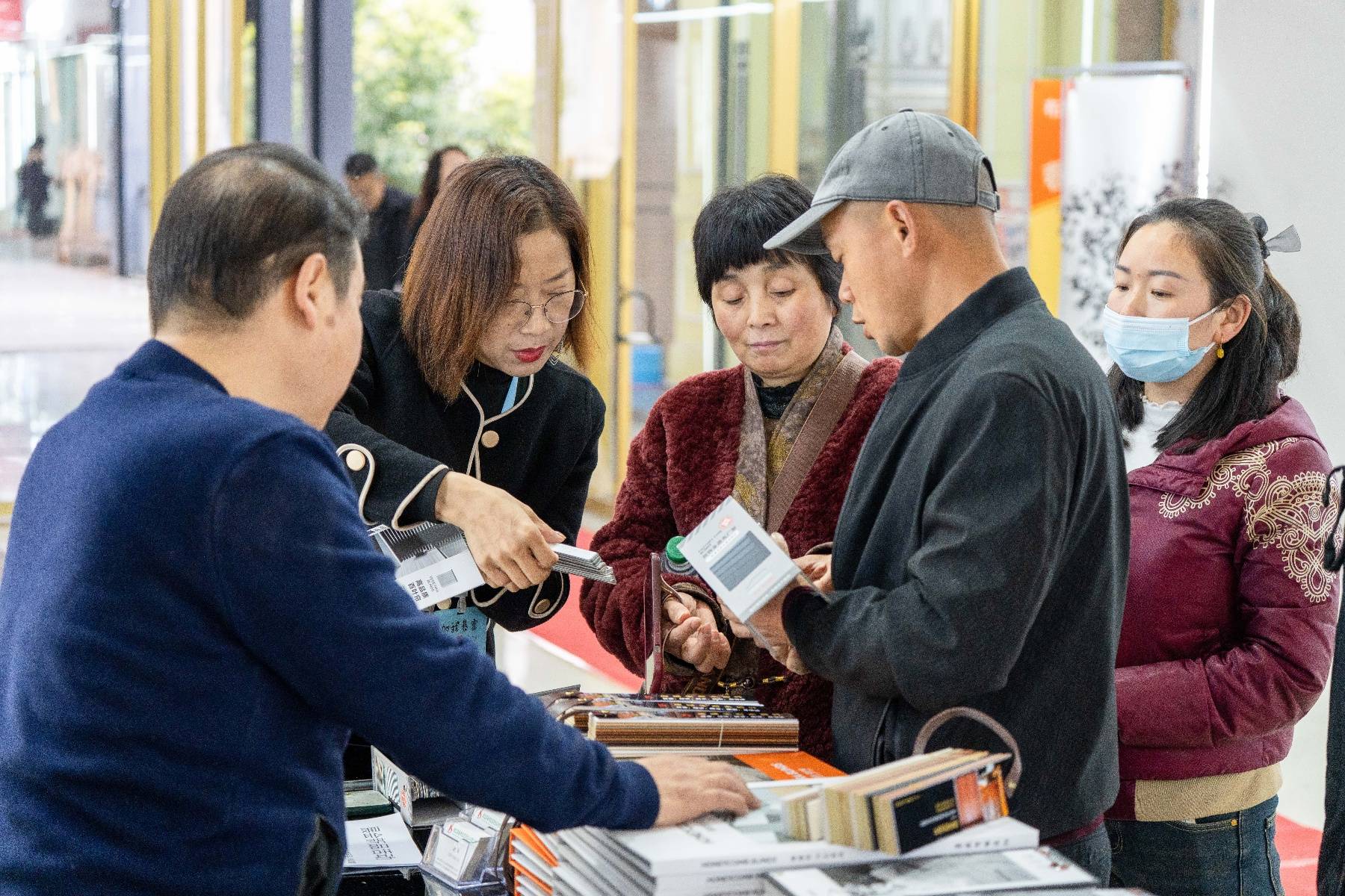 漢派窗簾強勢出圈，2026漢口北窗簾春季訂貨會啟幕