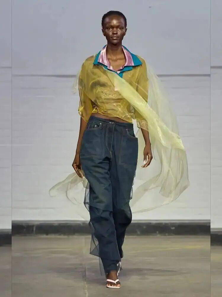 服裝畢業設計釋出 | 2026中央聖馬丁藝術與設計學院-研究生服裝畢業秀！